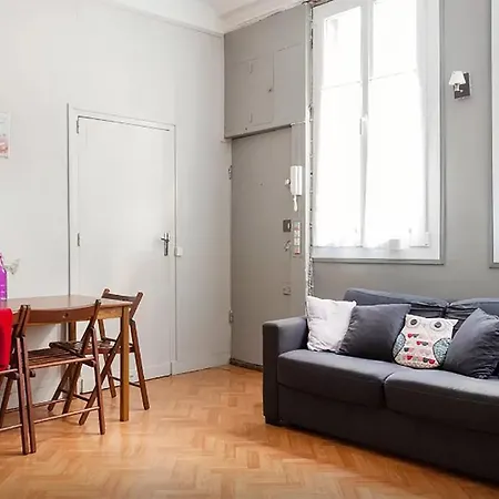 Lovely Flat At Louvre Opera